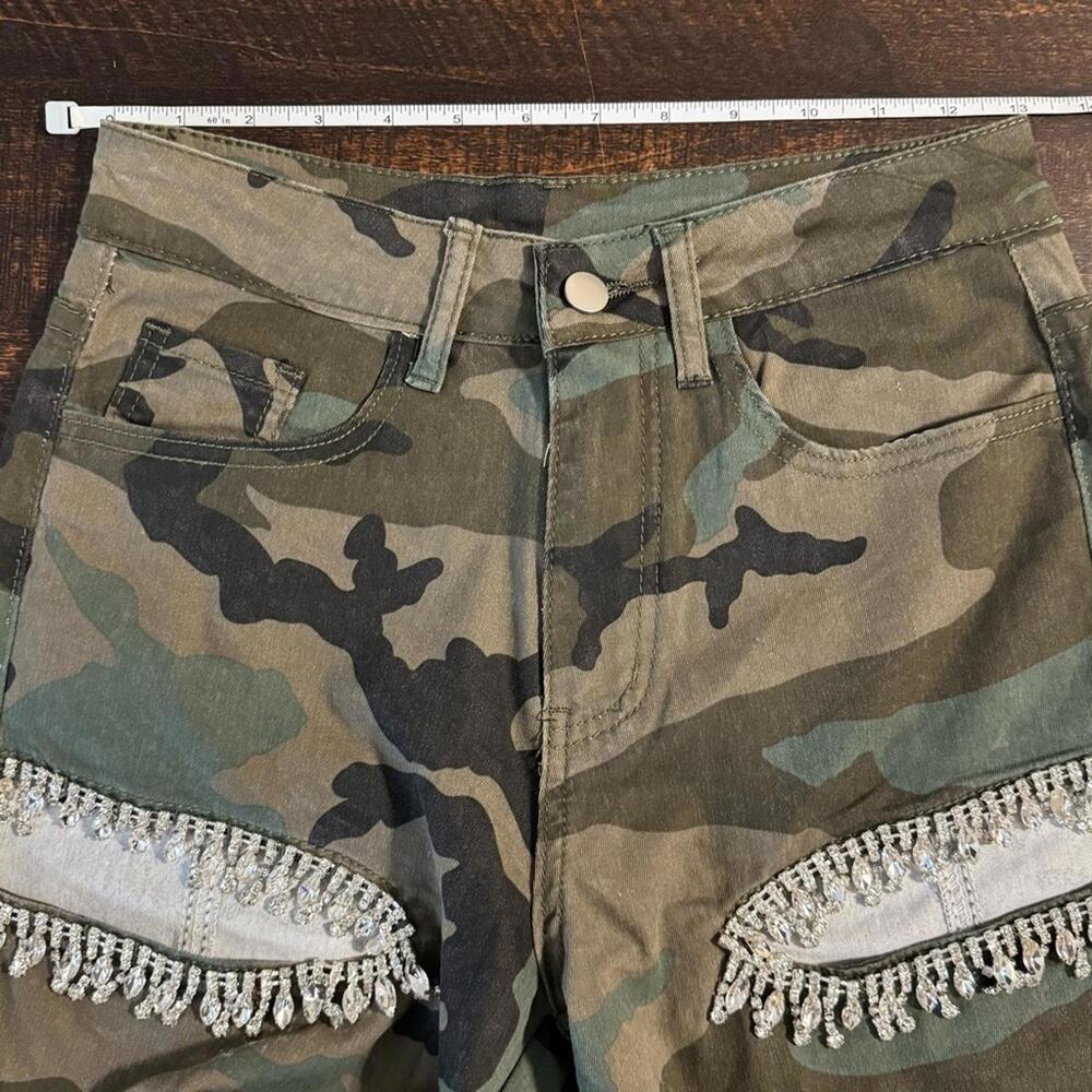 NWOT Y2K Camo Cargo Pants w/ Rhinestone Fringe 26x30 - Picture 10 of 15
